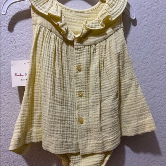 Sophie & Lucas ruffle neck matching set yellow 6 M - Picture 2 of 6